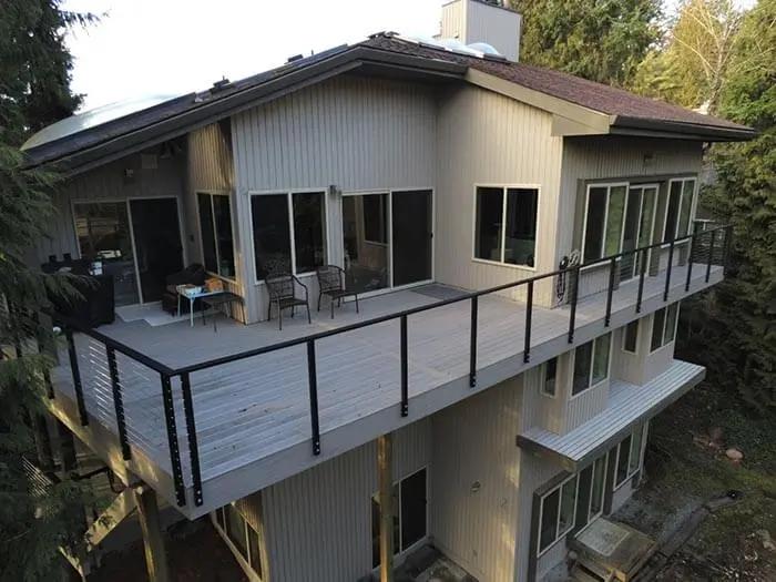 Deck built in a residential hill area of Bellevue
