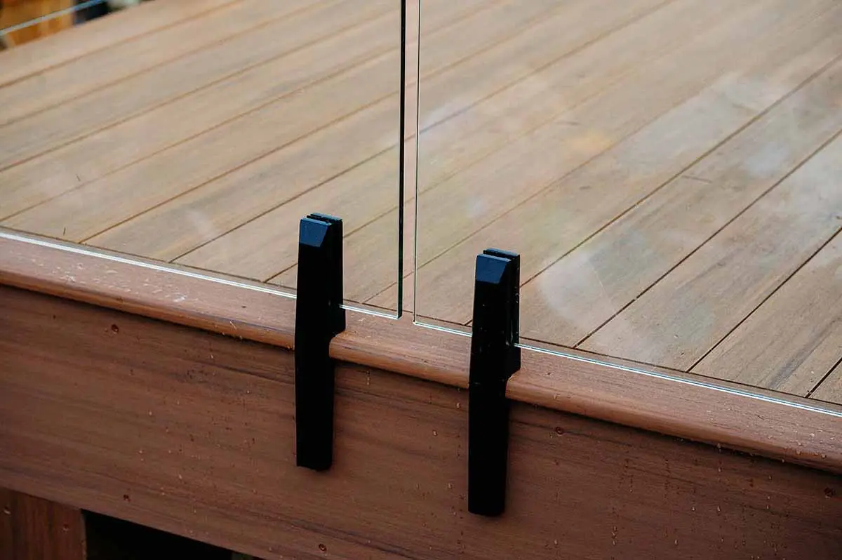 Frameless glass deck railing mounts