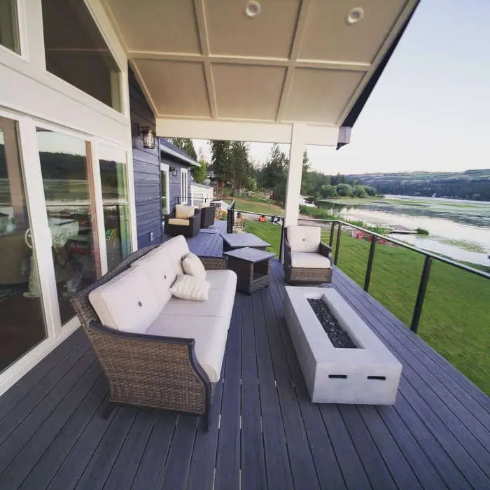 Roof extension balcony outdoor living space